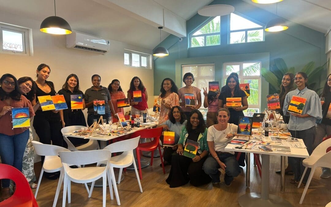 Sip & Paint chez Scott : une première expérience placée sous le signe de la créativité